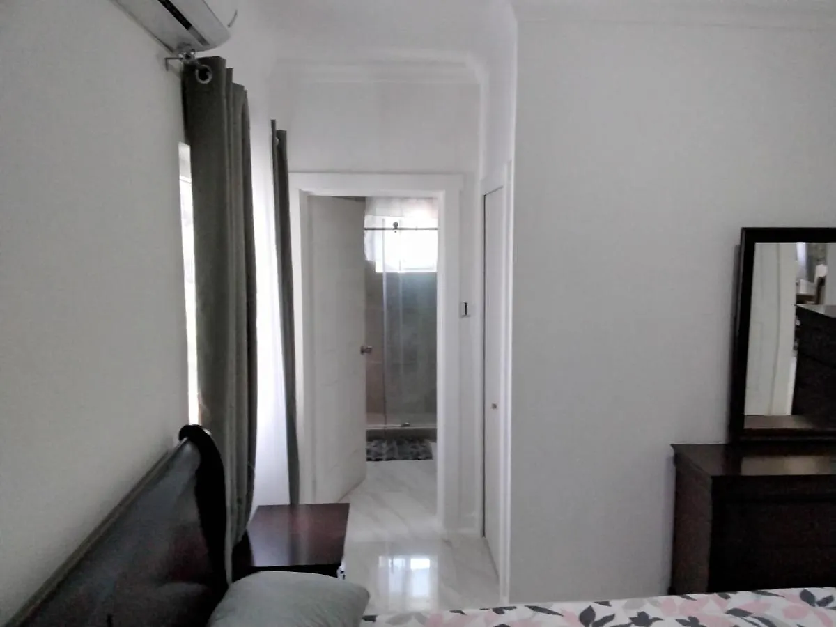Lavue Apartment Kingston 0*,