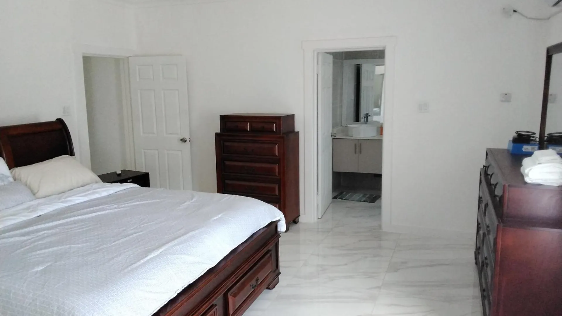 Lavue Apartment Kingston